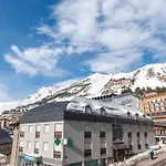 Le Nid Des Pyrenees - La Mongie